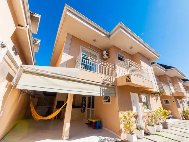 Casa com 143m² 3 quartos e 3 banheiros, à venda, no bairro Santa Felicidade em Curitiba