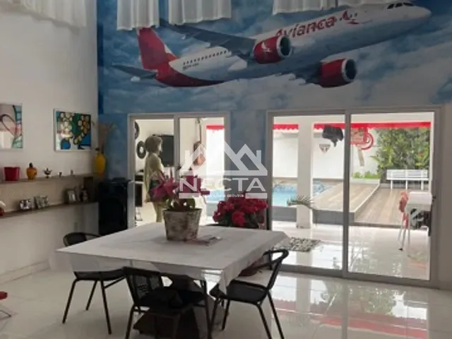 Casa com 360m² 3 quartos e 2 banheiros, à venda, no bairro Jardim Britânia em Caraguatatuba