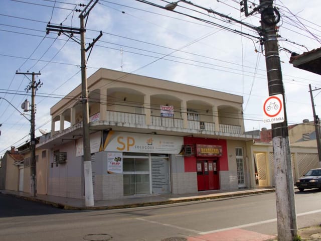 Casa com 354m² 3 quartos e 2 banheiros, à venda, no bairro Santana em Pindamonhangaba