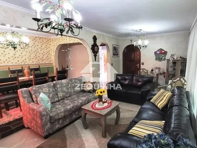 Casa com 480m² 4 quartos e 5 banheiros, à venda, no bairro Parque Continental em Sao Paulo