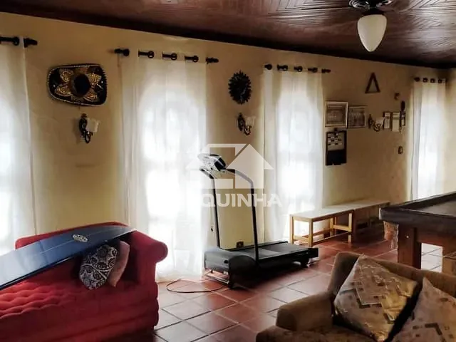 Casa com 480m² 4 quartos e 5 banheiros, à venda, no bairro Parque Continental em Sao Paulo