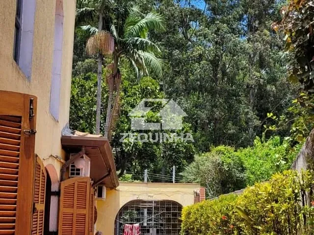 Casa com 480m² 4 quartos e 5 banheiros, à venda, no bairro Parque Continental em Sao Paulo