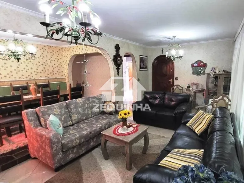 Casa, 4 quartos, 360 m² - Foto 1