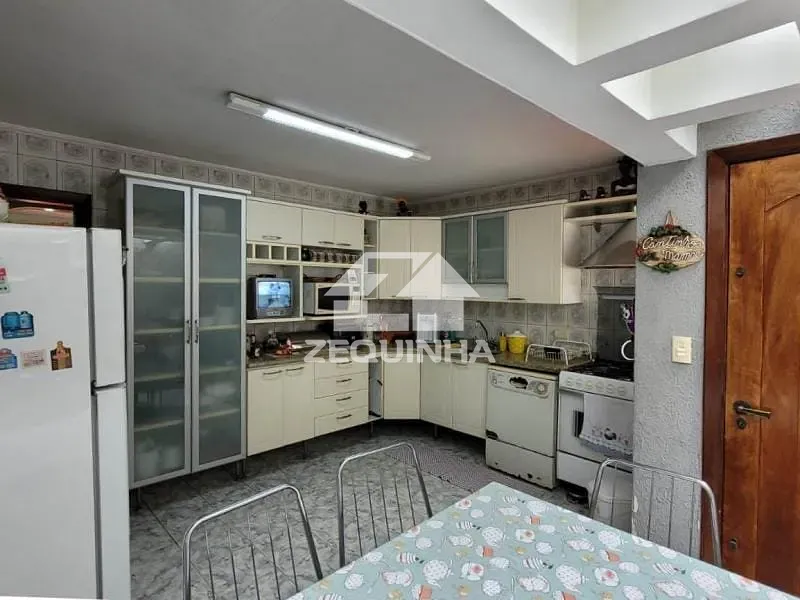 Casa, 4 quartos, 360 m² - Foto 4