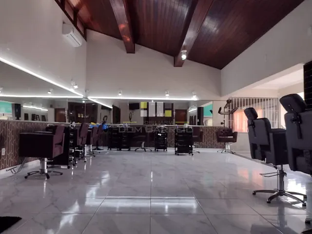 Casa com 720m², à venda, no bairro Parque Hongaro em Sumaré