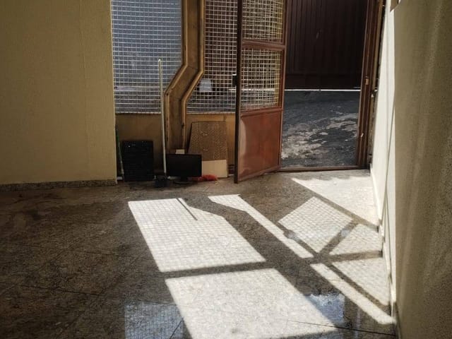 Casa 3 quartos e 2 banheiros, para alugar, no bairro Funcionários em Contagem