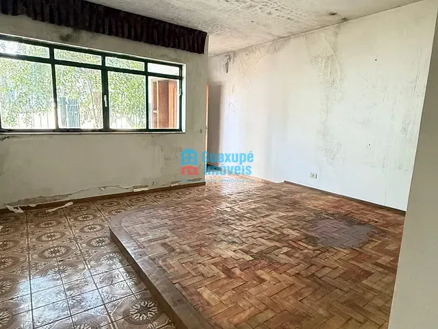Casa com 224m² 4 quartos e 3 banheiros, à venda, no bairro Centro em Guaxupé