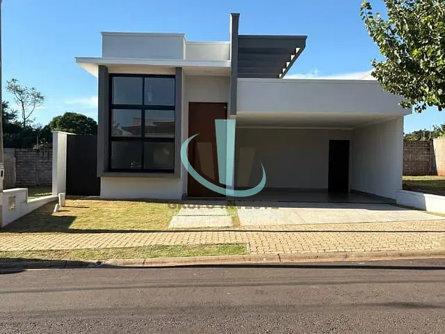 Casa com 270m² 3 quartos e 3 banheiros, à venda, no bairro Parque Tropical em Araraquara