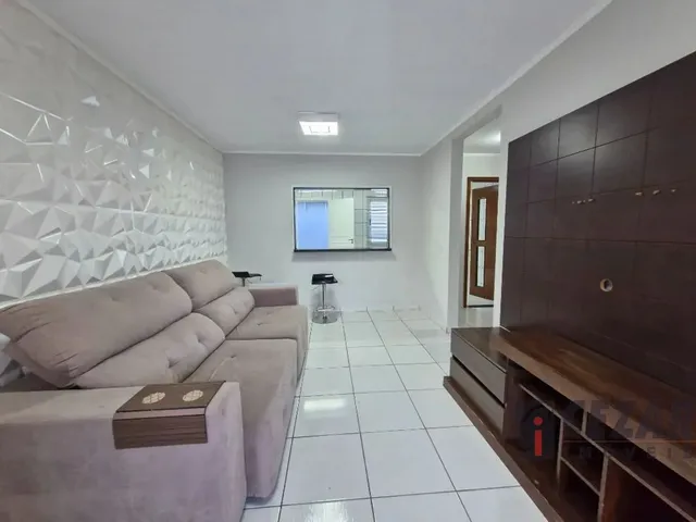Casa 2 quartos e 1 banheiro, para alugar, no bairro Bairro Alto em Curitiba