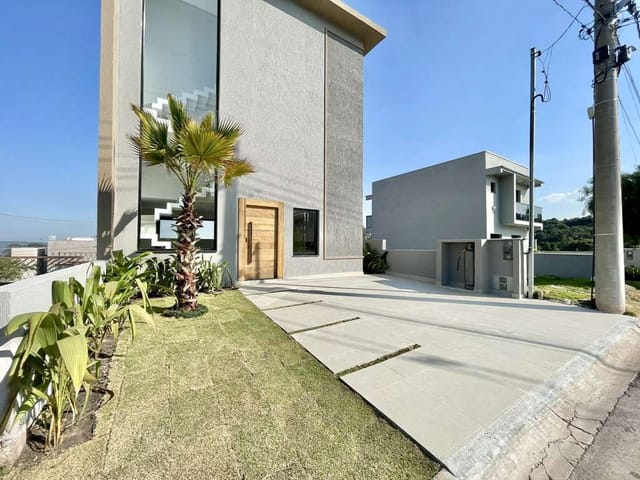 Casa com 126m² 3 quartos e 2 banheiros, à venda, no bairro Sítio Boa Vista em Cotia