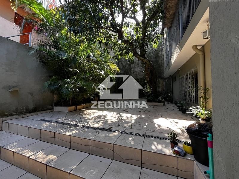 Casa à venda com 3 quartos, 260m² - Foto 16