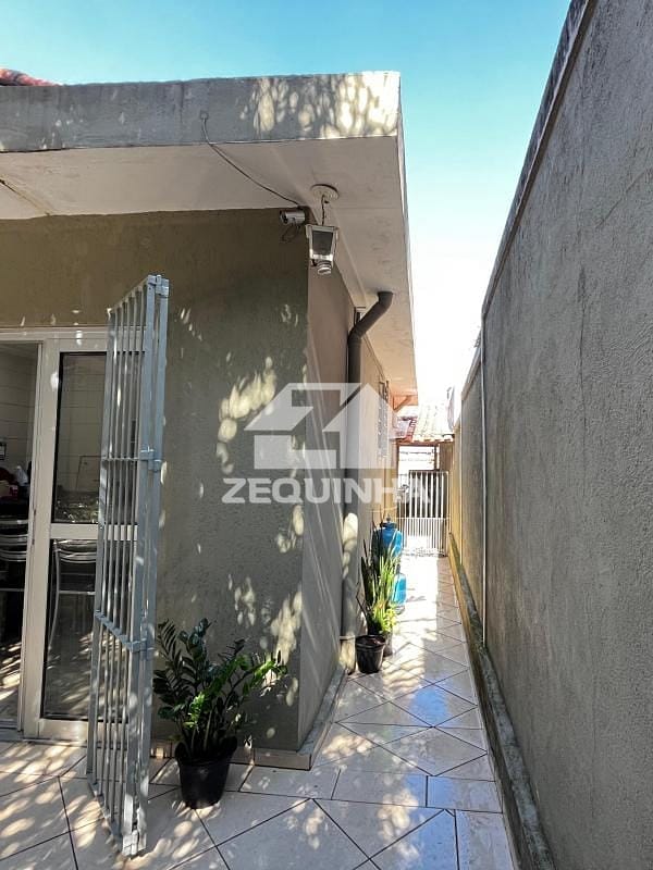 Casa à venda com 3 quartos, 260m² - Foto 20