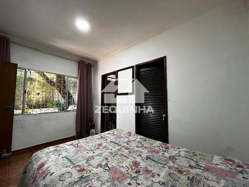 Casa à venda com 3 quartos, 260m² - Foto 25