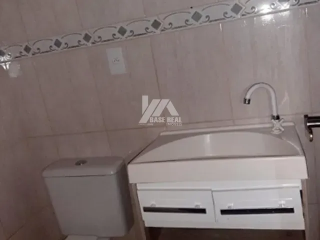 Casa com 62m² 2 quartos e 1 banheiro, à venda, no bairro Contorno em Ponta Grossa