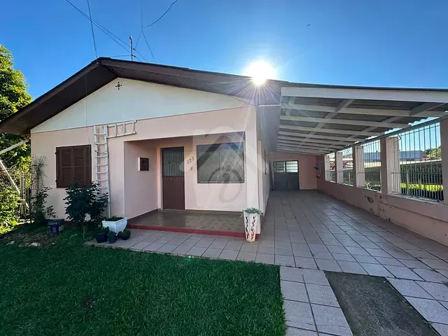 Casa 3 quartos e 2 banheiros, à venda, no bairro Alto da Bronze em Estrela