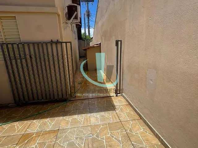 Casa com 160m² 2 quartos e 2 banheiros, à venda, no bairro Jardim Victório Antônio de Santi II em Araraquara