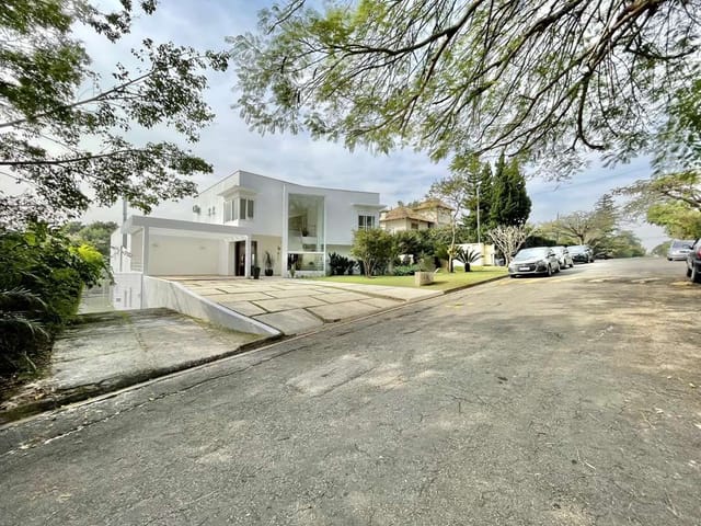 Casa com 1182m² 4 quartos e 5 banheiros, à venda, no bairro Palos Verdes em Cotia