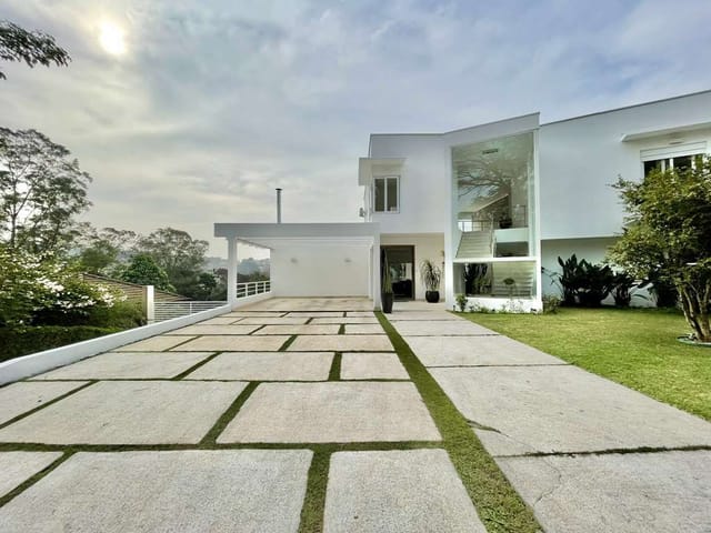 Casa com 1182m² 4 quartos e 5 banheiros, à venda, no bairro Palos Verdes em Cotia