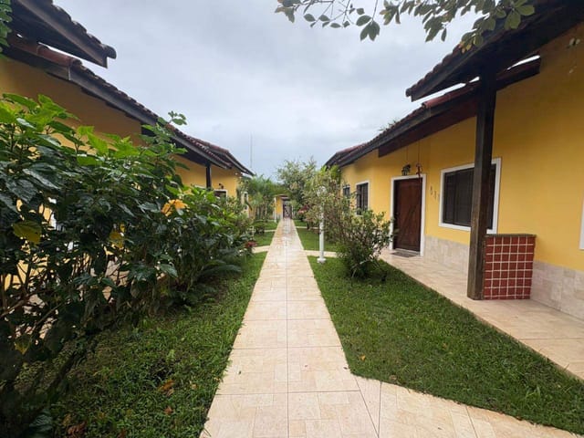 Casa 2 quartos e 2 banheiros, à venda, no bairro Indaiá em Bertioga