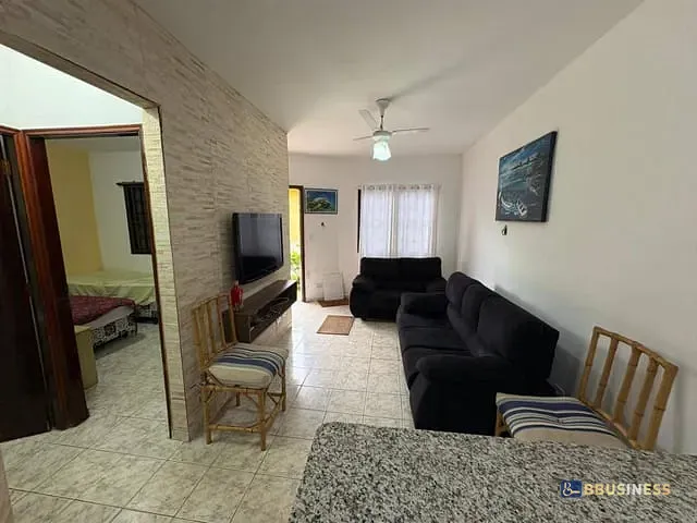 Casa 2 quartos e 2 banheiros, à venda, no bairro Indaiá em Bertioga