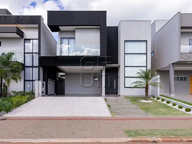 Casa com 254m² 3 quartos e 3 banheiros, à venda, no bairro Conjunto Habitacional Alexandre Urbanas em Londrina