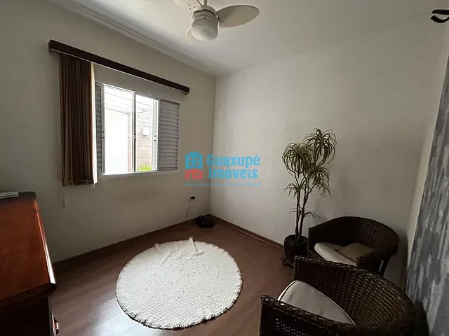 Casa com 250m² 3 quartos e 2 banheiros, à venda, no bairro Jardim Planalto em Guaxupé