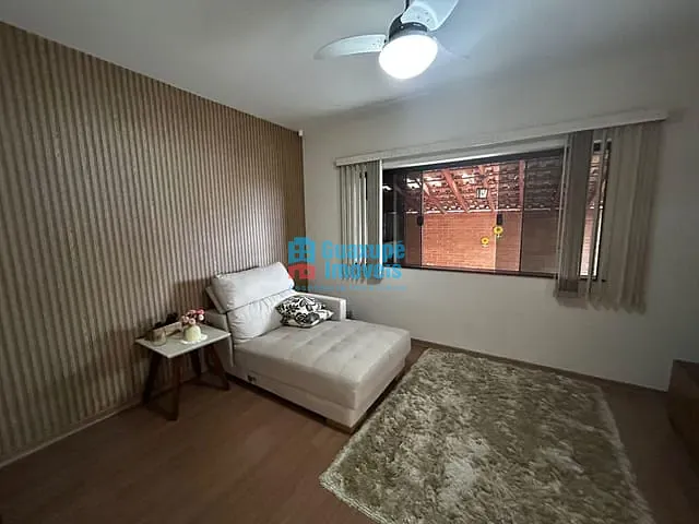 Casa com 250m² 3 quartos e 2 banheiros, à venda, no bairro Jardim Planalto em Guaxupé