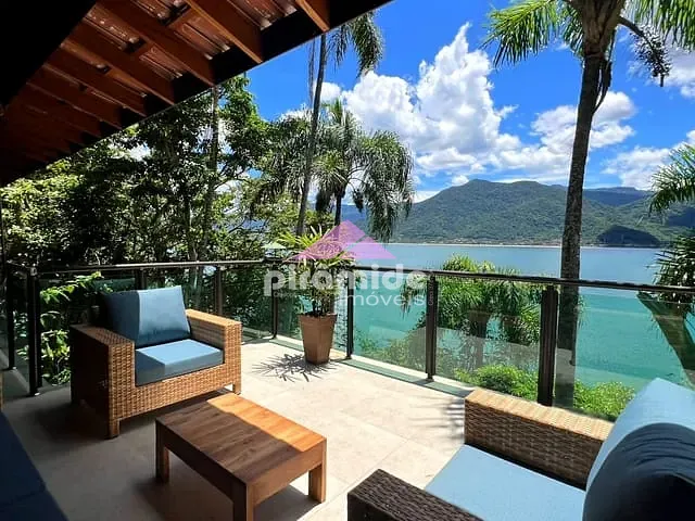 Casa com 8640m² 4 quartos e 3 banheiros, à venda, no bairro Lagoinha em Ubatuba