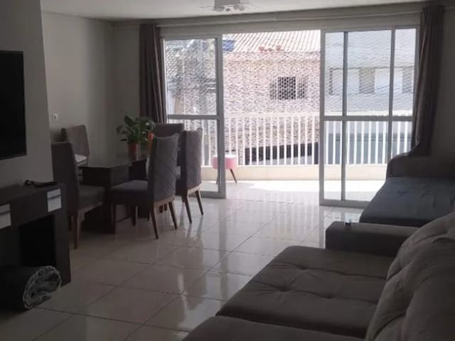 Casa com 270m² 4 quartos e 3 banheiros, à venda, no bairro Jardim Roberto em Osasco