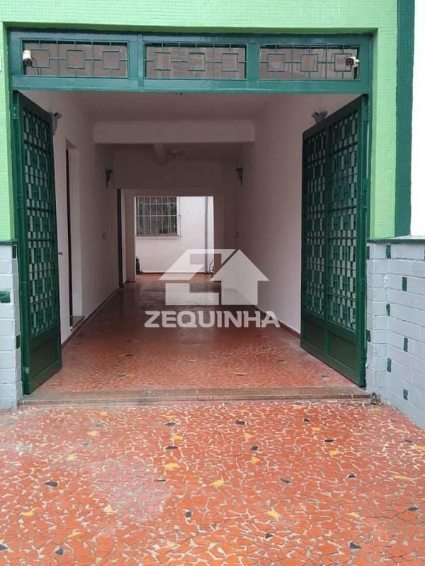 Casa, 4 quartos, 248 m² - Foto 2