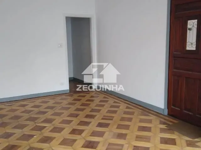Casa com 210m² 4 quartos e 2 banheiros, à venda, no bairro Vila Bertioga em Sao Paulo