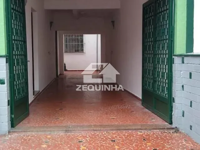 Casa com 210m² 4 quartos e 2 banheiros, à venda, no bairro Vila Bertioga em Sao Paulo
