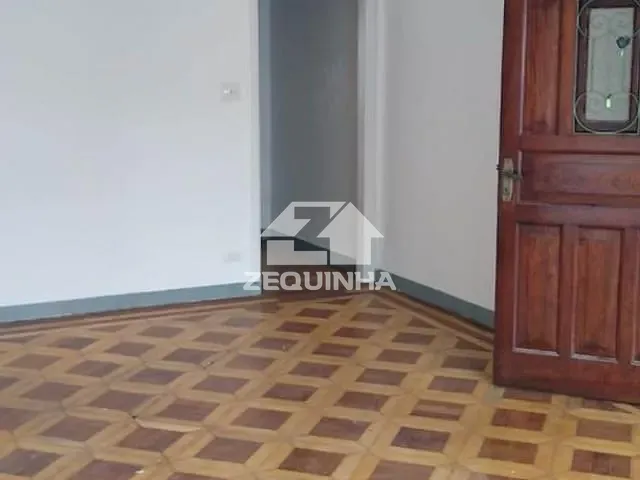 Casa com 210m² 4 quartos e 2 banheiros, à venda, no bairro Vila Bertioga em Sao Paulo