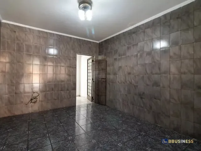 Casa com 234m² 5 quartos e 2 banheiros, à venda, no bairro Jardim Novo Campos Elíseos em Campinas