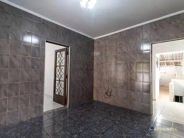 Casa com 234m² 5 quartos e 2 banheiros, à venda, no bairro Jardim Novo Campos Elíseos em Campinas