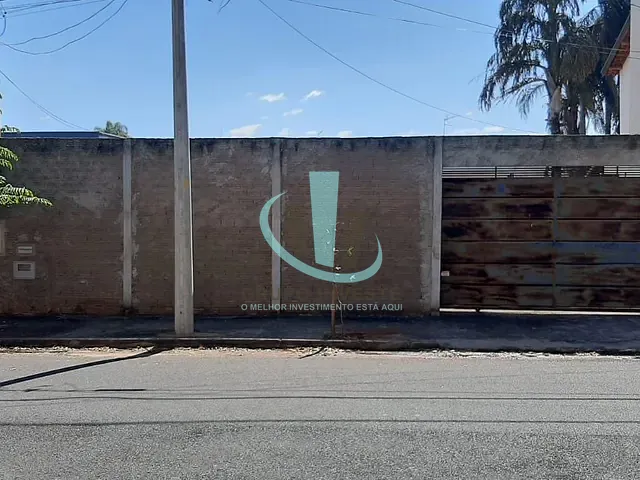 Casa com 490m² 2 quartos e 2 banheiros, à venda, no bairro Cidade Jardim em Araraquara