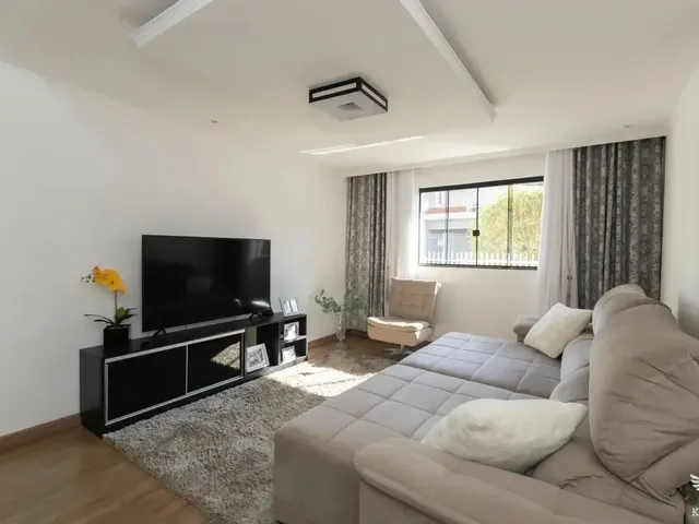Casa 2 quartos e 1 banheiro, à venda, no bairro Campo Comprido em Curitiba