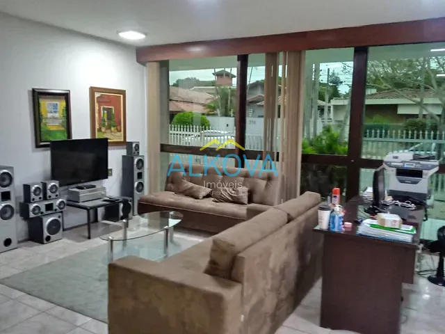 Casa com 900m² 3 quartos e 5 banheiros, à venda, no bairro Jardim Esplanada em São José dos Campos