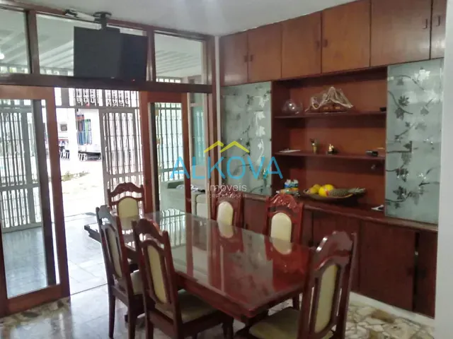 Casa com 900m² 3 quartos e 5 banheiros, à venda, no bairro Jardim Esplanada em São José dos Campos