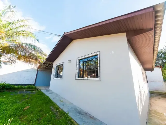 Casa com 250m² 3 quartos e 1 banheiro, para alugar, no bairro São João em Curitiba