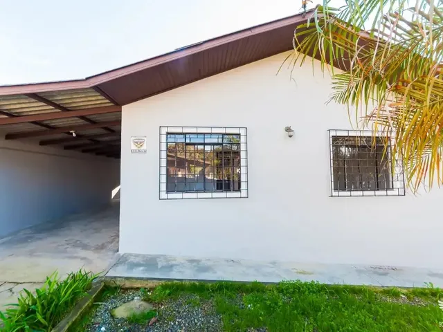 Casa com 250m² 3 quartos e 1 banheiro, para alugar, no bairro São João em Curitiba