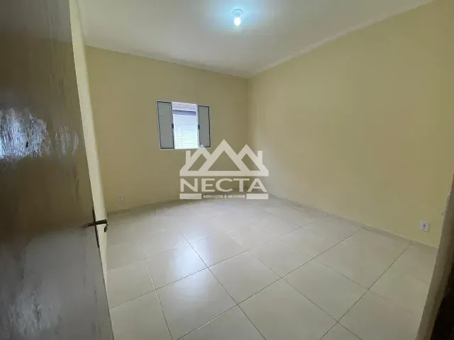 Casa com 250m² 3 quartos e 3 banheiros, à venda, no bairro Jardim do Sol em Caraguatatuba