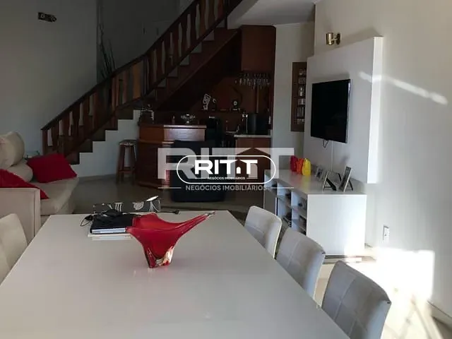 Casa com 330m² 6 quartos e 5 banheiros, à venda, no bairro Parque São Quirino em Campinas