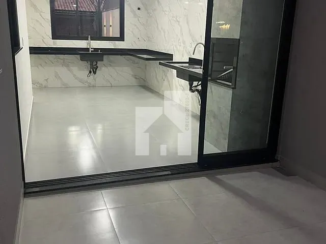 Casa com 150m² 3 quartos e 2 banheiros, à venda, no bairro Jardim Marambaia em Jundiaí