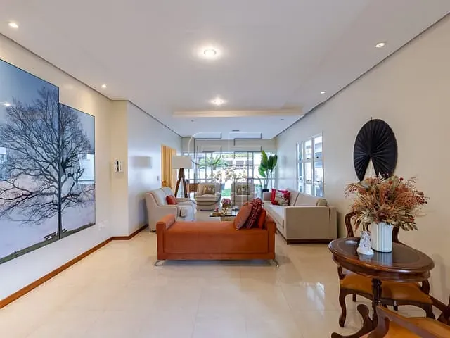 Casa com 638m² 4 quartos e 7 banheiros, à venda, no bairro Gleba Fazenda Palhano em Londrina