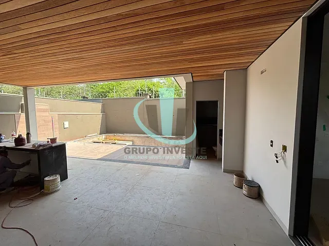 Casa com 681m² 4 quartos e 6 banheiros, à venda, no bairro Jardim Imperador em Araraquara