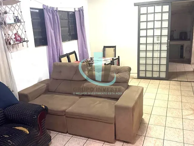 Casa com 297m² 2 quartos e 2 banheiros, à venda, no bairro Jardim do Carmo em Araraquara