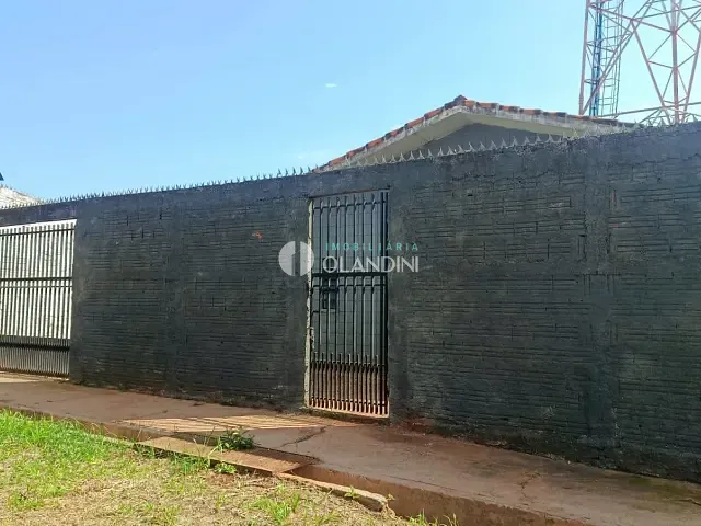 Casa com 300m² 2 quartos e 1 banheiro, para alugar, no bairro Área Rural de Artur Nogueira em Artur Nogueira