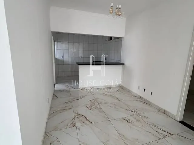 Casa com 360m² 4 quartos e 3 banheiros, à venda, no bairro Jardim Veneza em Aparecida de Goiânia