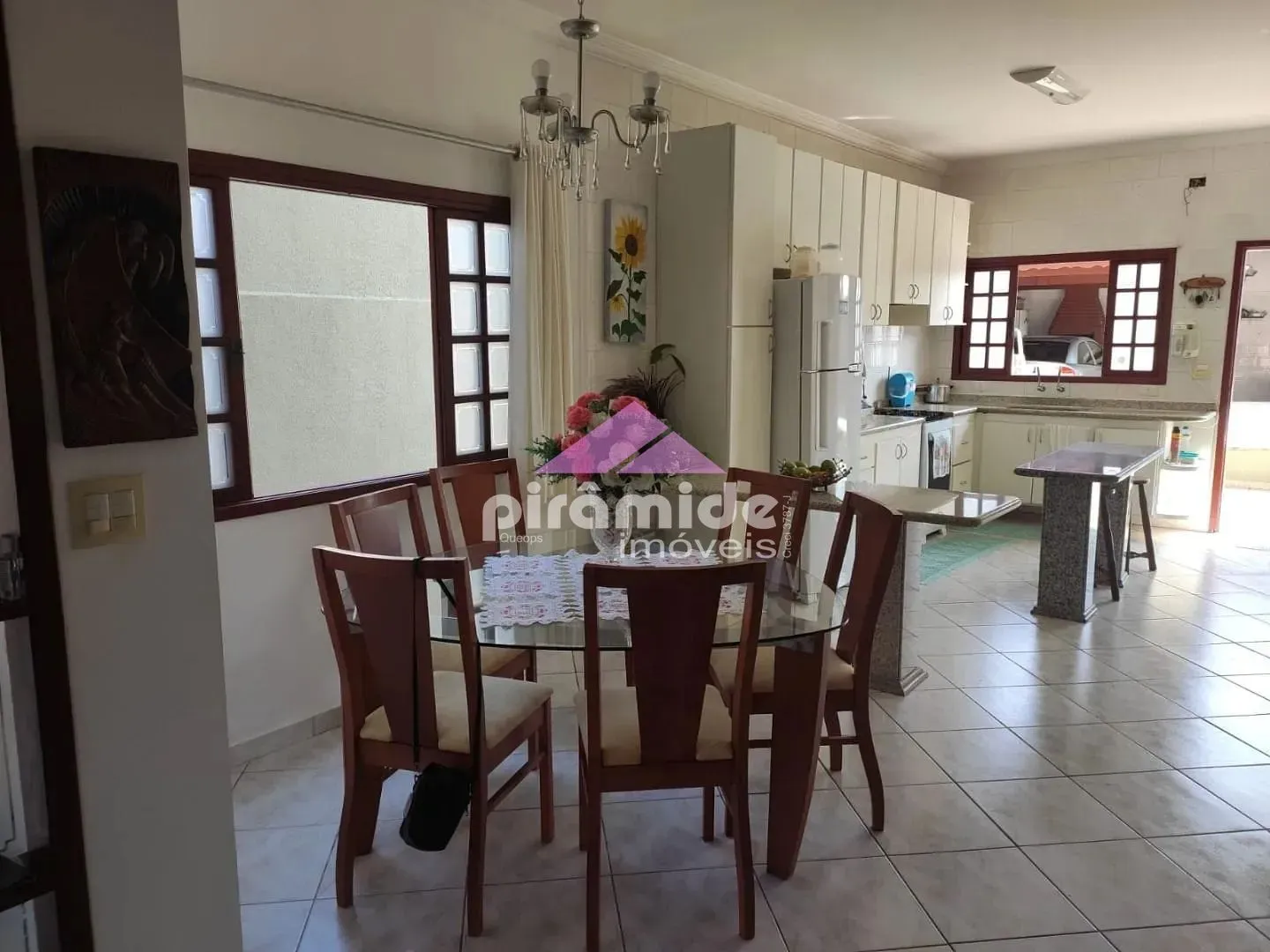 Casa, 4 quartos, 250 m² - Foto 2